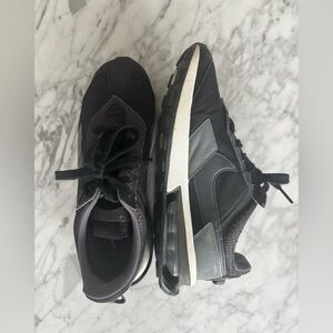 Nike Air Max Pre-Day Black and Gray Sneakers